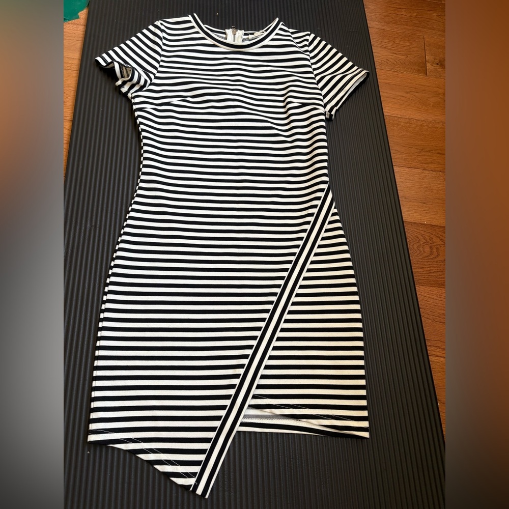 Tea & Cup Los Angeles Striped Dress